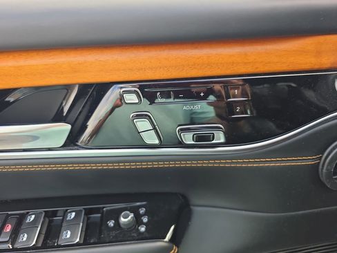 Used 2022 Jeep Grand Wagoneer Series III w/ Rear Seat Video Group 1 image 13