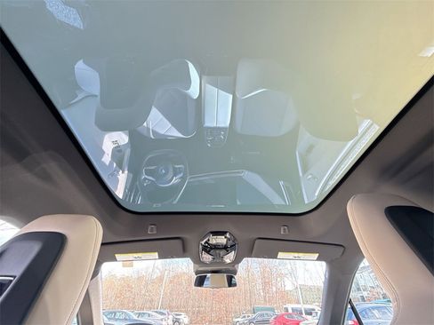 Used 2024 BMW iX xDrive50 w/ Convenience Package image 16