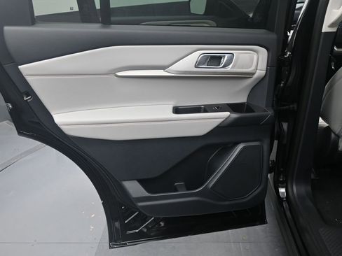 New 2026 Ford Explorer Active w/ Active Comfort Package RWD image 8