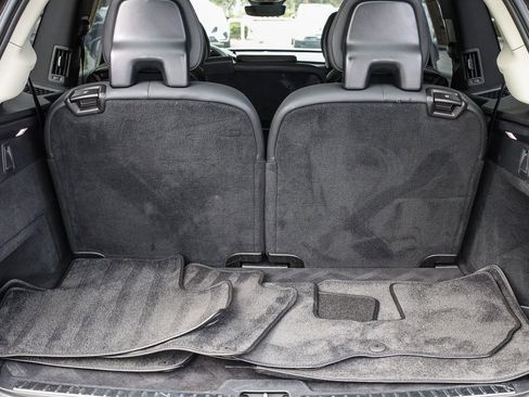 Used 2024 Volvo XC90 B6 Plus image 26