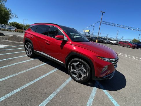 Certified 2023 Hyundai Tucson Limited AWD/4WD image 7