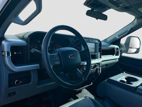 Used 2023 Ford F350 XL AWD/4WD image 9
