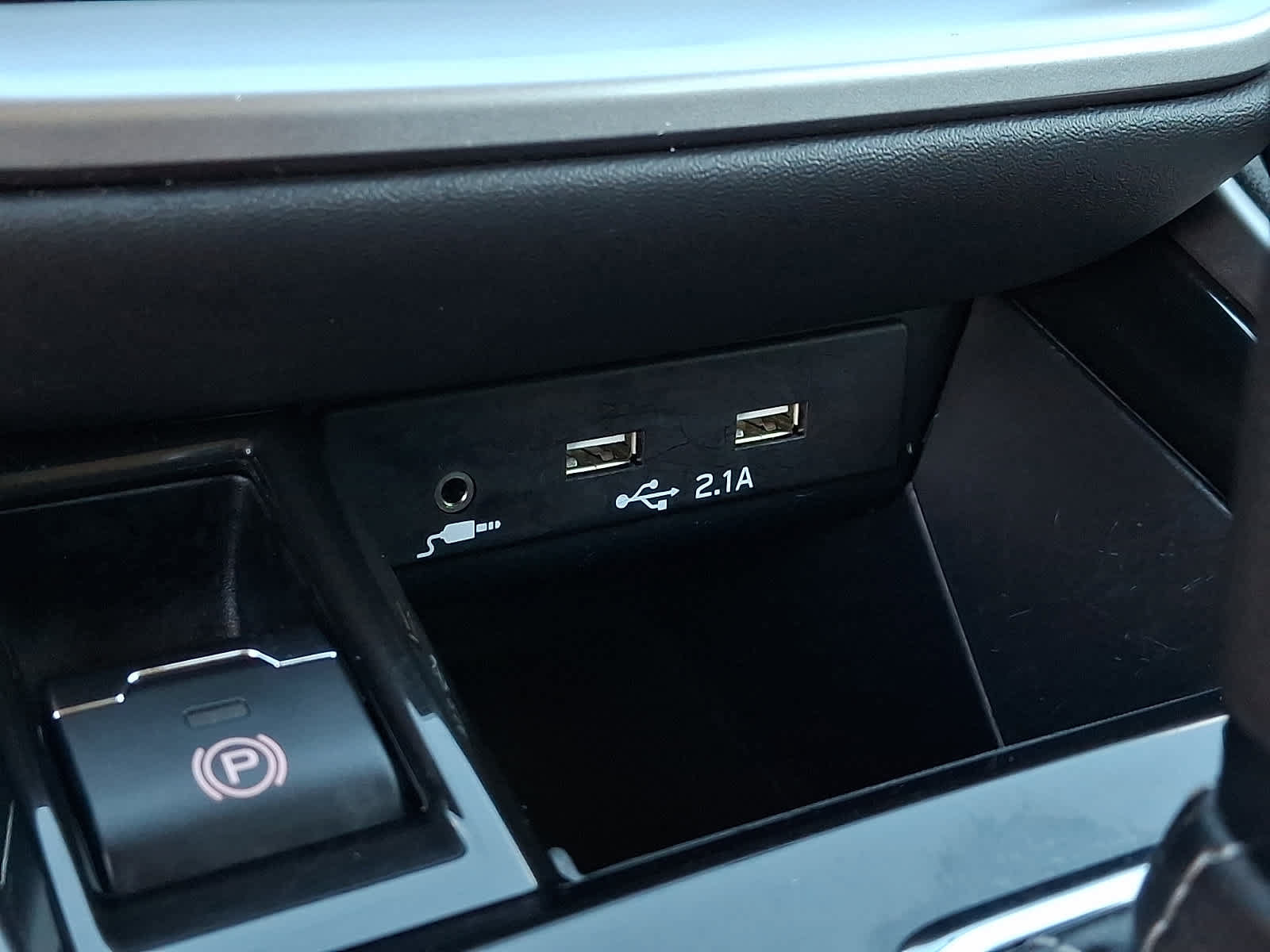 Used 2022 Subaru Legacy Premium AWD/4WD image 26