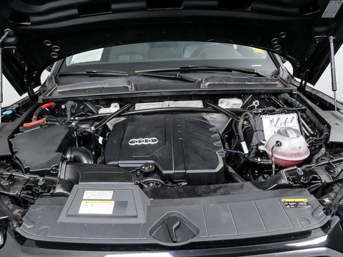 Used 2023 Audi Q5 2.0T Premium w/ Convenience Package image 33