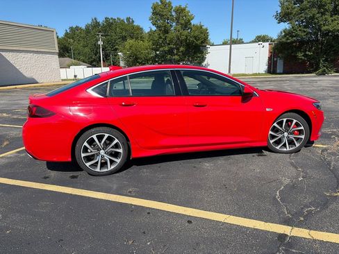 Used 2019 Buick Regal GS AWD/4WD image 11