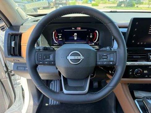 New 2026 Nissan Pathfinder Platinum w/ Cargo Package AWD/4WD image 18