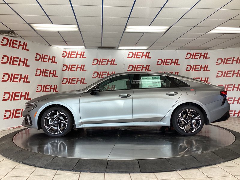 New 2026 Kia K5 GT-Line w/ GT-Line Red Interior Package FWD image 4