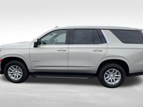Certified 2024 Chevrolet Tahoe LT w/ Luxury Package AWD/4WD image 3
