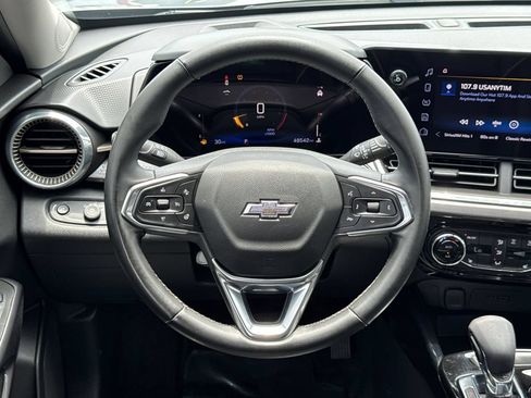 Used 2025 Chevrolet Trax ACTIV w/ Driver Confidence Package FWD image 24