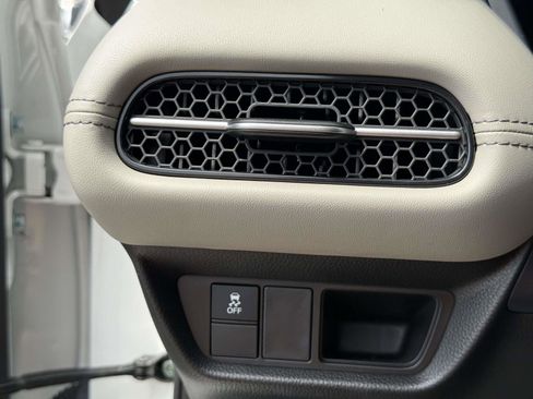 Used 2024 Honda HR-V EX-L image 29