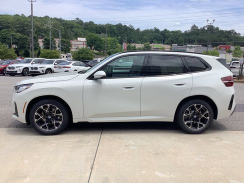 Used 2026 BMW X3 xDrive30i w/ Premium Package AWD/4WD image 5