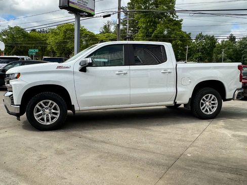 Used 2022 Chevrolet Silverado 1500 LT AWD/4WD image 6