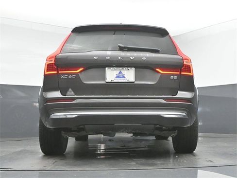 Used 2023 Volvo XC60 B5 Ultimate w/ Protection Package Premier image 43