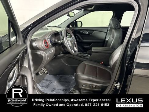 Used 2022 Chevrolet Blazer RS w/ Enhanced Convenience Package image 4