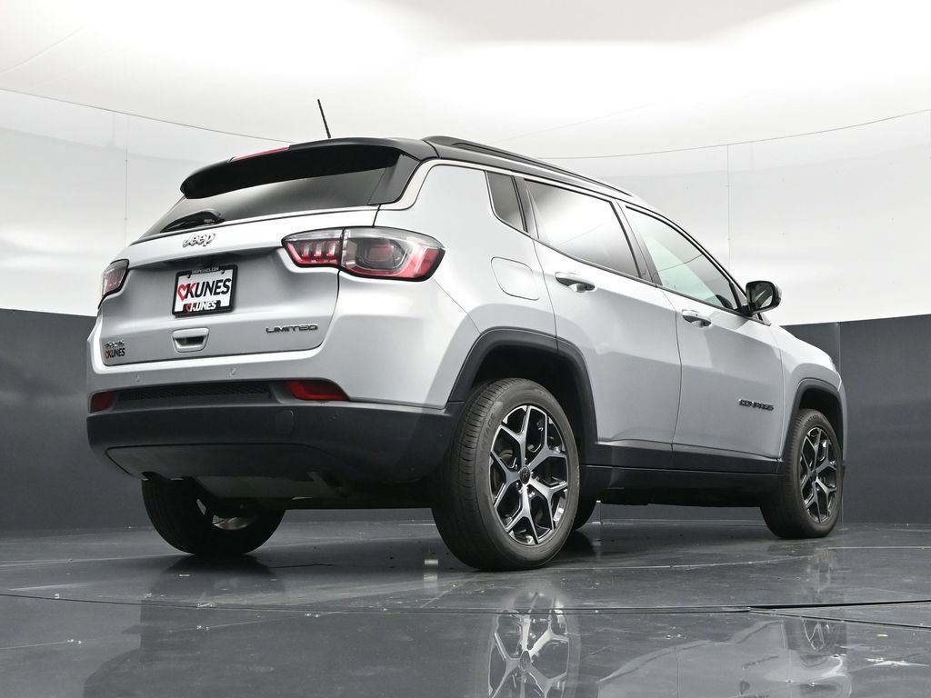 Used 2025 Jeep Compass Limited AWD/4WD image 52