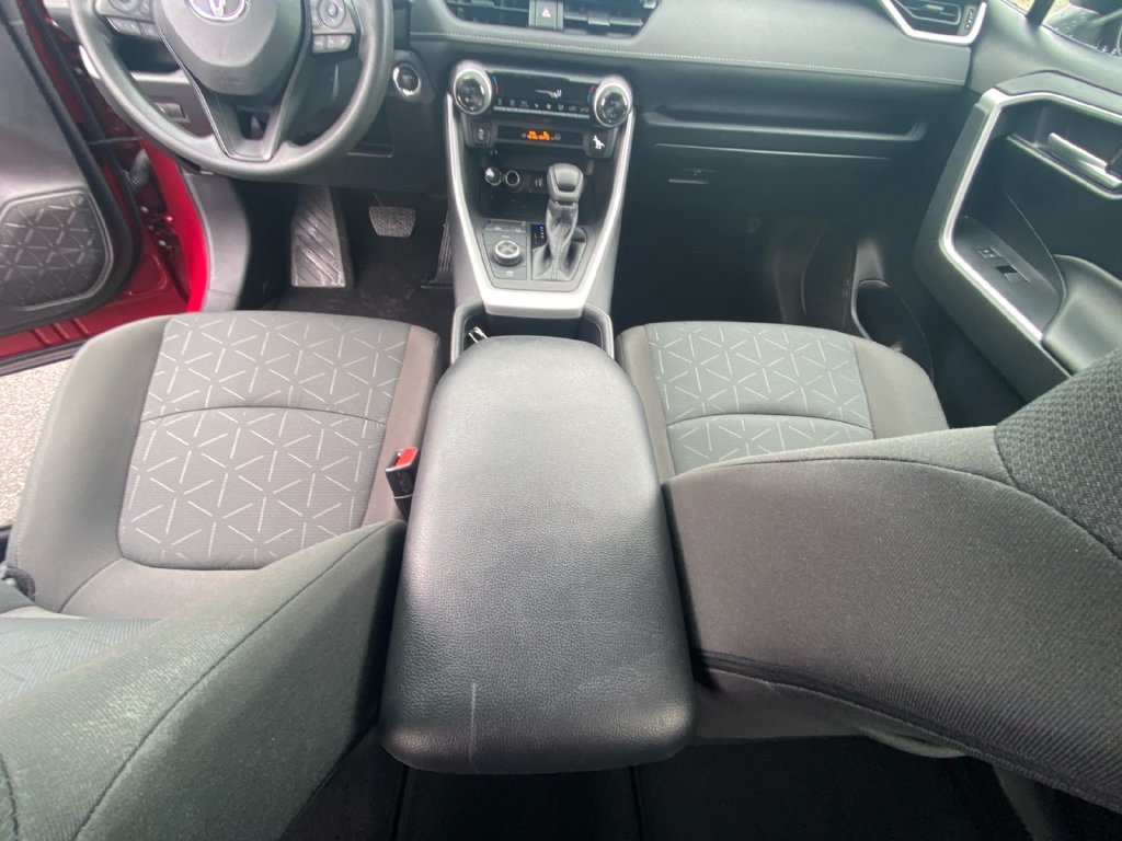 Used 2024 Toyota RAV4 XLE AWD/4WD image 10