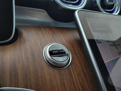 Certified 2025 Mercedes-Benz C 300 Sedan image 18