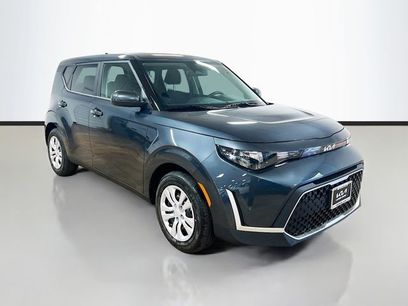 New 2025 Kia Soul LX