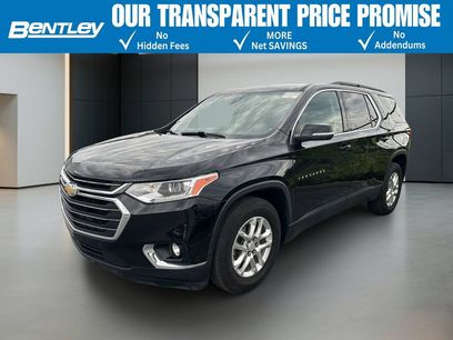 Used 2021 Chevrolet Traverse LT