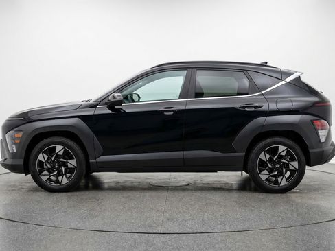 Used 2025 Hyundai Kona SEL FWD image 5