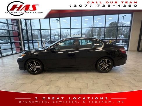 Used 2016 Honda Accord Sport image 2