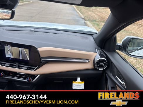 New 2026 Chevrolet Equinox ACTIV w/ Convenience Package III image 43