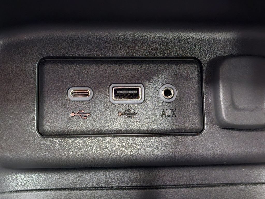 Used 2024 Chevrolet Equinox LT w/ LPO, Floor Liner Package AWD/4WD image 21