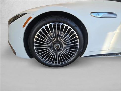 New 2026 Mercedes-Benz Maybach SL 680 image 8