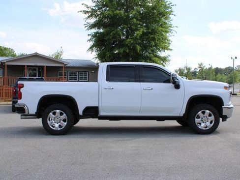 Used 2023 Chevrolet Silverado 2500 LTZ w/ LTZ Plus Package image 4