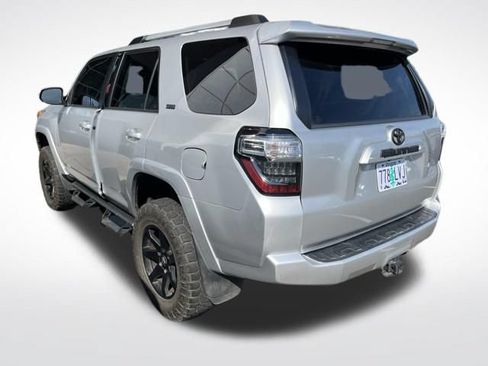 Used 2019 Toyota 4Runner SR5 Premium AWD/4WD image 4