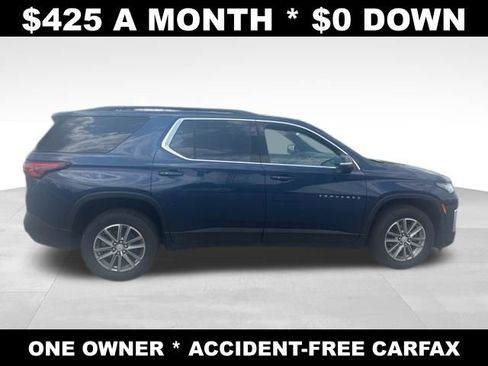Used 2023 Chevrolet Traverse LT image 5