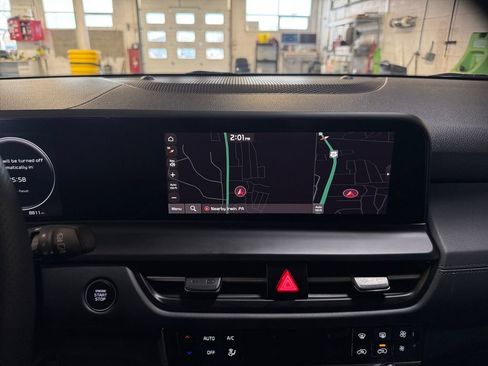 Certified 2025 Kia Seltos SX image 19