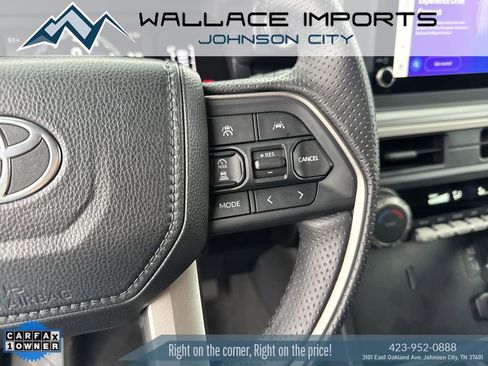 Used 2025 Toyota 4Runner SR5 image 32