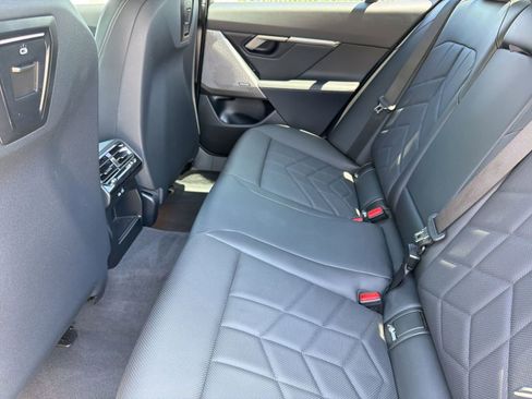 Certified 2024 BMW i5 eDrive40i w/ M Sport Package RWD image 27