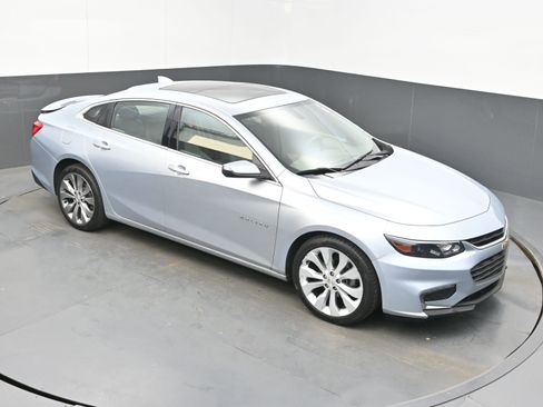 Used 2017 Chevrolet Malibu Premier w/ Premier Sun and Wheel Package image 29