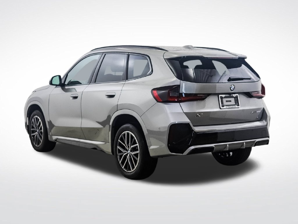Used 2024 BMW X1 xDrive28i w/ M Sport Package AWD/4WD image 3