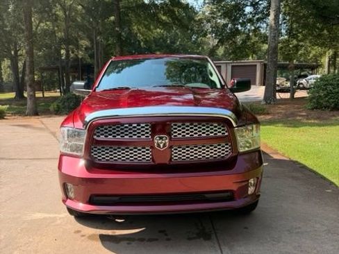 Used 2016 RAM 1500 Express AWD/4WD image 2