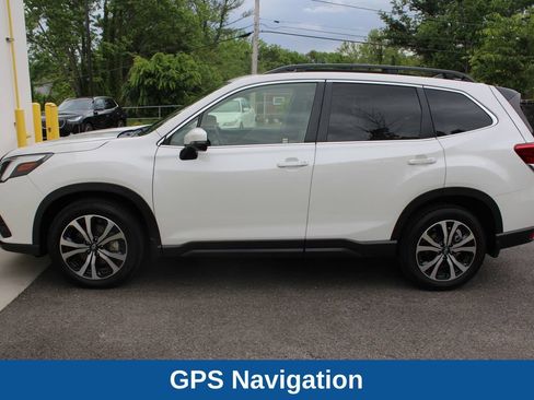 Used 2024 Subaru Forester Limited w/ Convenience Package AWD/4WD image 12