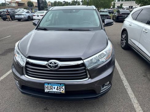 Used 2016 Toyota Highlander Limited AWD/4WD image 7