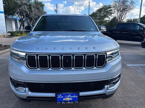 Used 2023 Jeep Wagoneer 4WD w/ Convenience Group I image 2