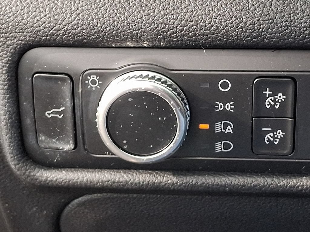 Used 2020 Ford Explorer XLT AWD/4WD image 23