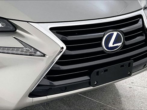 Used 2016 Lexus NX 300h AWD w/ Luxury Package image 37