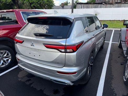 Used 2022 Mitsubishi Outlander SE AWD/4WD image 13