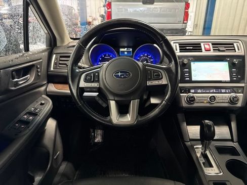 Used 2016 Subaru Outback 2.5i Limited AWD/4WD image 6