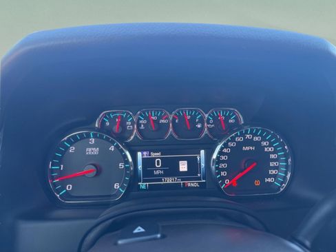 Used 2018 GMC Yukon SLT w/ Open Road Package image 15