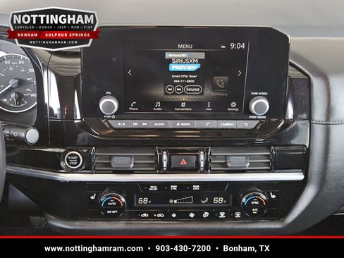 Used 2024 Nissan Pathfinder SV FWD image 12