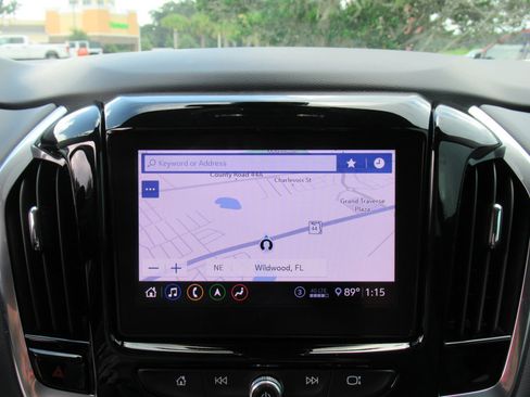 Used 2020 Chevrolet Traverse Premier image 29