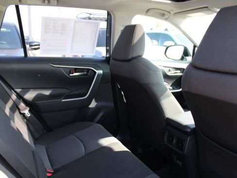 Used 2025 Toyota RAV4 XLE w/ Convenience Package image 7