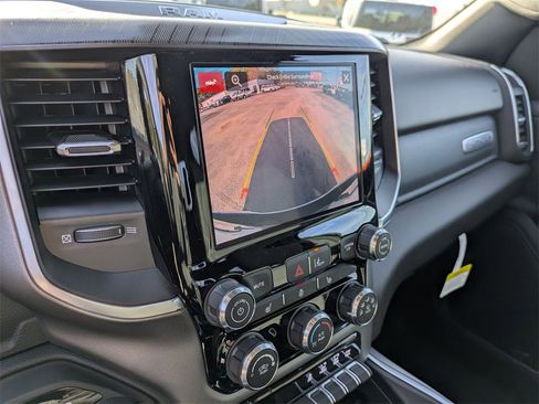 New 2026 RAM 1500 4x4 Crew Cab image 19