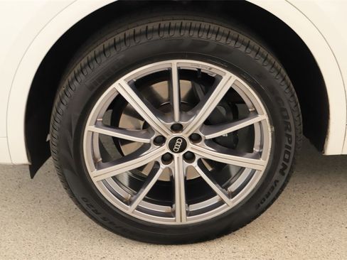 Certified 2023 Audi SQ5 Premium Plus w/ Premium Plus Package image 33